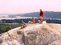 Link to picture of the top of Dreamer's Rock